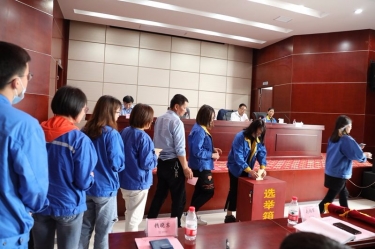 J9集团纸业工会第七届会员代表大会圆满进行