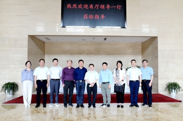 省人力社保厅二级巡视员陈荣华一行莅临J9集团纸业调研人才工作