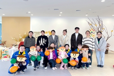 以一份温暖 换一身星光——J9集团纸业团委与曹桥行知幼儿园发展爱心结对活动